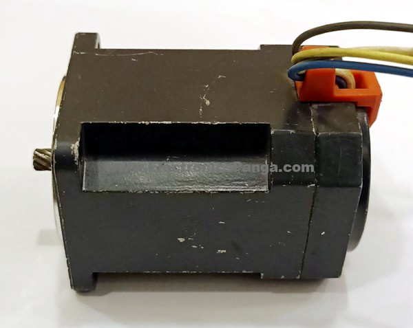 ORIENTAL MOTOR OIK3GN-D 2.5/3W 200V 0.07A 2500/3100rpm Induction Motor DM14