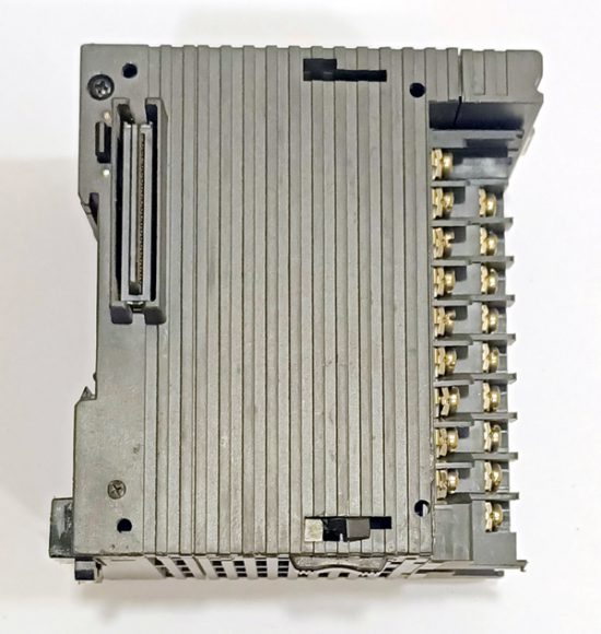 KEYENCE KV-TF40 PLC Temperature Control Module PL37 - Image 5