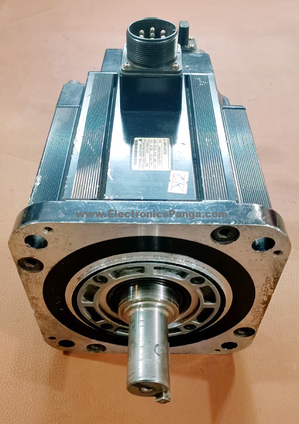 YASKAWA 4400w (4.4kw) SGMGH-44A2A-YR15 AC Servo Motor SM206