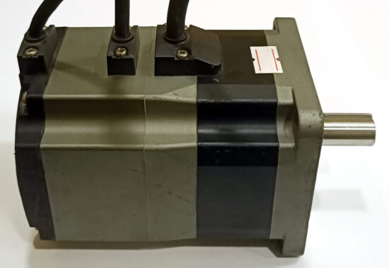 ORIENTAL MOTOR AZM98M1C 3.28V/DC 1.13A 0.36°/Step Closed Loop Stepping Motor STM128 - Image 3