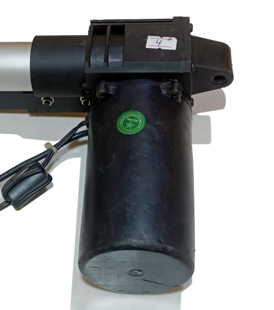 24V/DC Linear Actuator 4inch Stroke DA32 - Image 3