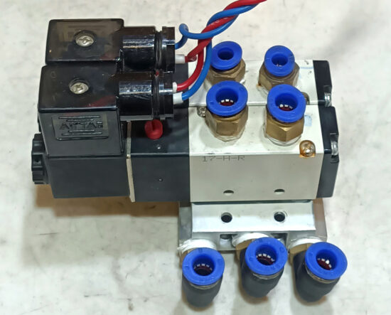 AIRTAC 4V210-08 2-Pieces Solenoid Valves Set with Base N280 - Image 5