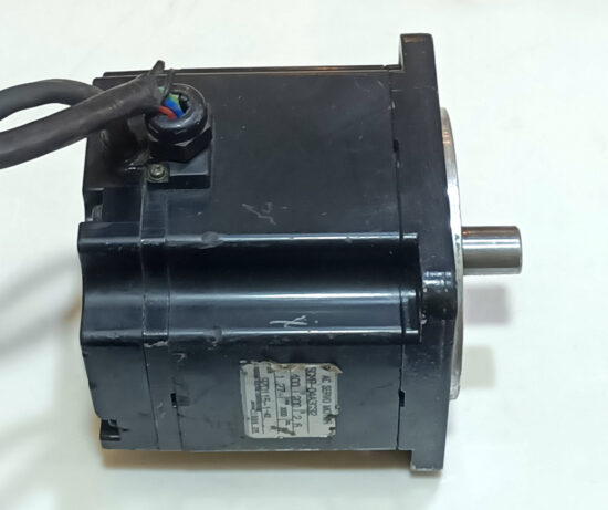 YASKAWA 400W (0.4Kw) SGMP-04A3G32 AC Servo Motor SM799 - Image 3