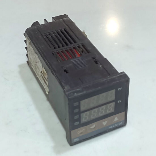 RKC REX-C100FK02 220V/AC Temperature Controller AS483 - Image 3