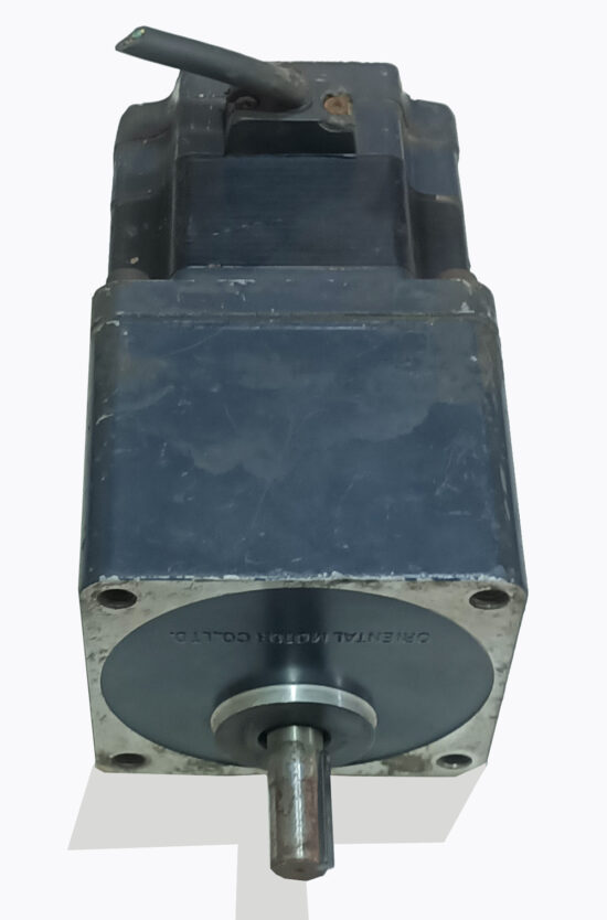 ORIENTAL MOTOR VEXTA ASM98AC-T10 3.41V/DC 1.1A Nema34 Closed Loop Motor STM229 - Image 4