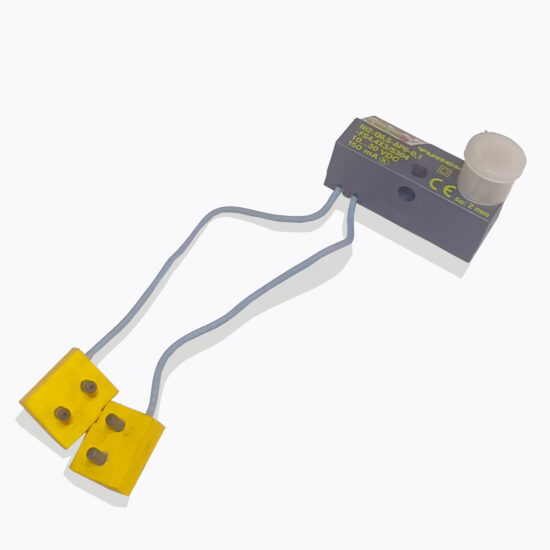 TURCK NI2-Q6.5-AP6-0.1-FS4.4X3/S304 10-30V/DC PNP 4-wires Inductive Proximity Sensor S147 - Image 6