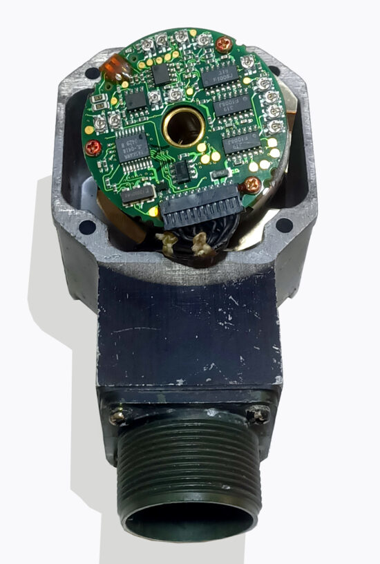 YASKAWA UTOPH-20AWS Incremental AC Servo Motor Encoder RE142 - Image 7