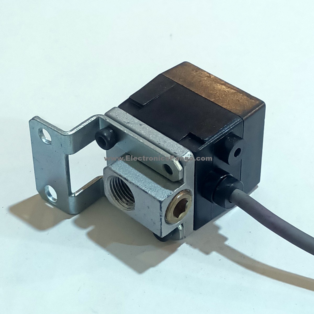 CONVUM MPS-V31RC-NGF-SR 3-Wires 10.8-30V/DC Digital Pressure Switch Sensor S208 - Image 6