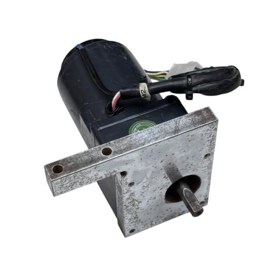 ORIENTAL MOTOR 2IK6RGN-CW 2GN15K 6W 200-230V 1200-1450Rpm Speed Control Motor DM198
